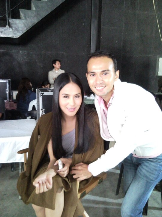 190581_10150111435421661_219537_n